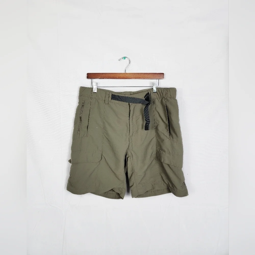 Men's Size large North Face Cargo Shorts